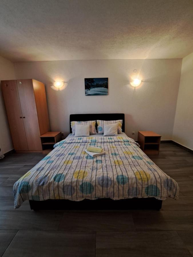 Apartman Morana สลูน ภายนอก รูปภาพ